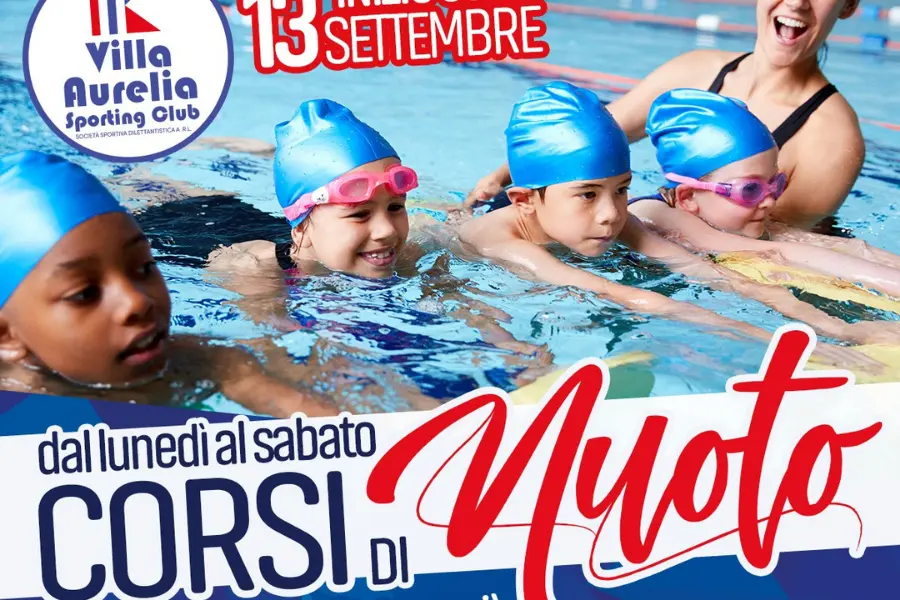 Bambini durante corso di nuoto in piscina con istruttore presso centro sportivo a Roma